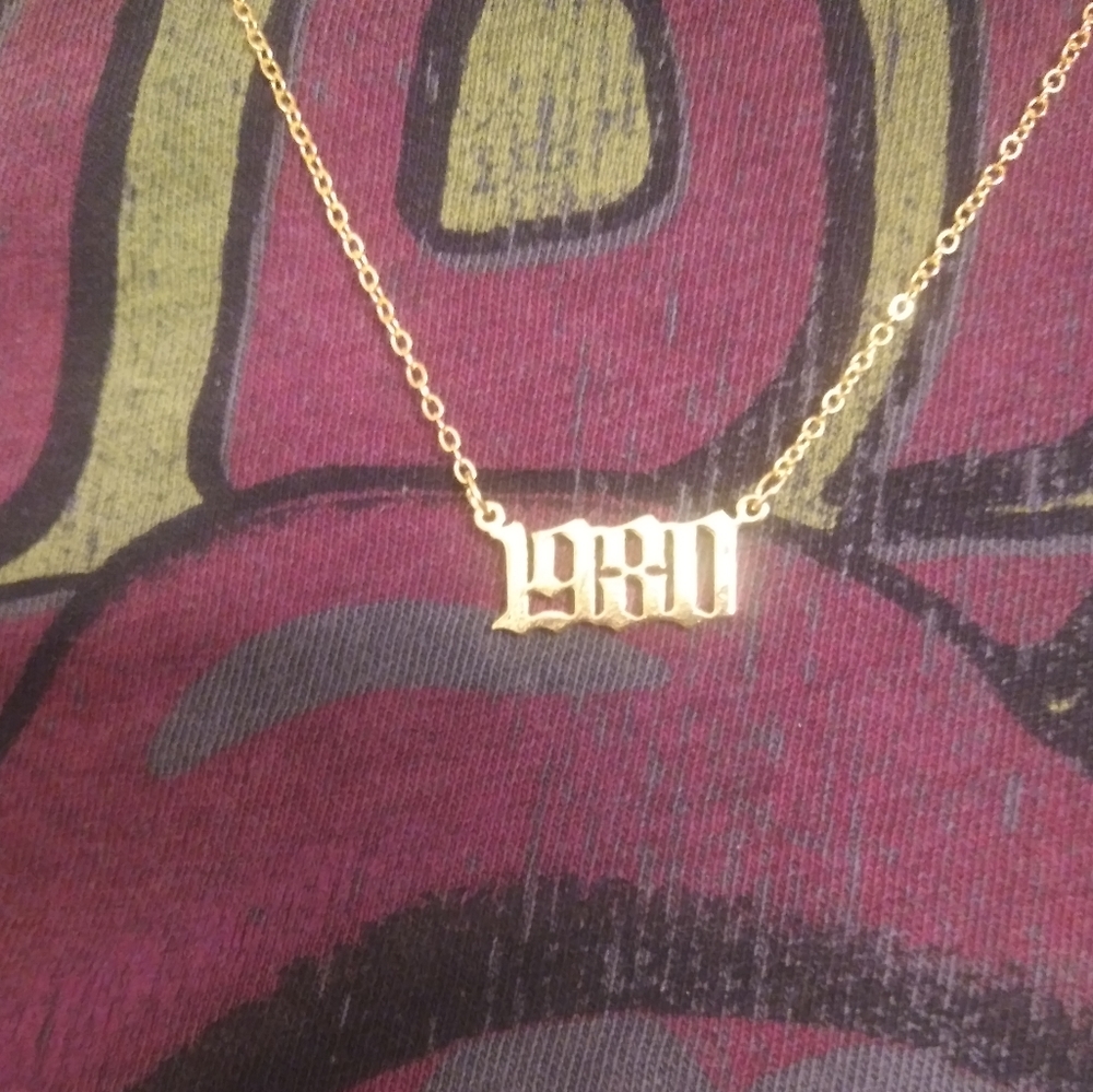 Gold 1980s Necklace